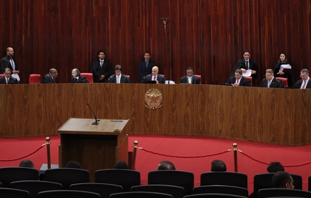 TSE aprova lista tríplice de juízes para corte que julgará Moro