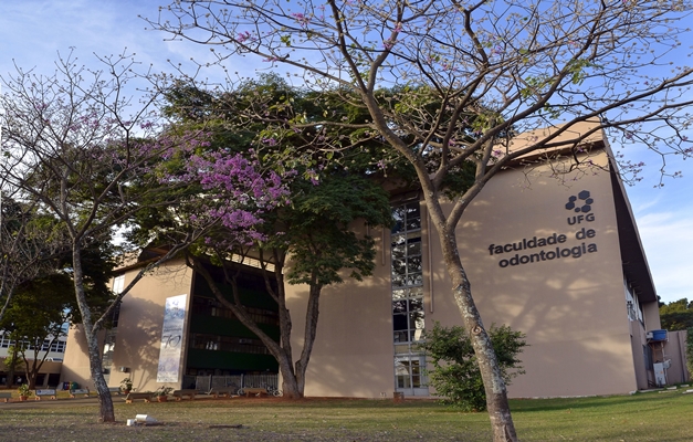 UFG oferece triagem odontológica para mulheres em tratamento contra câncer