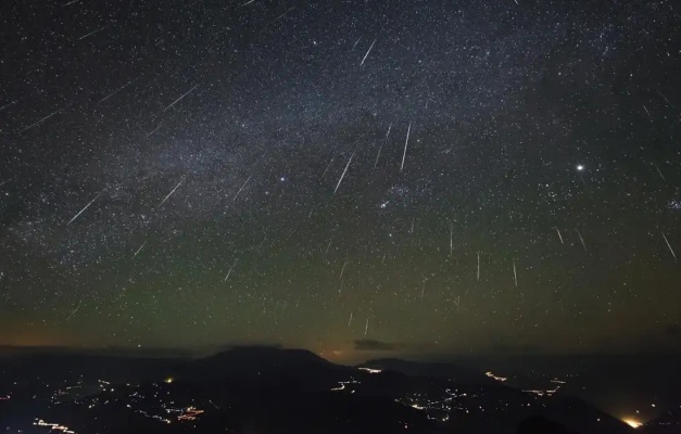 Última grande chuva de meteoros do ano ocorre nesta sexta-feira (13/12)