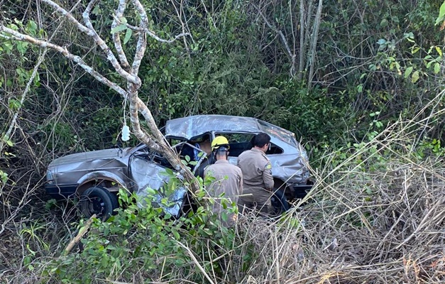 Uma pessoa morre e 3 ficam feridas após capotamento na região de Porangatu
