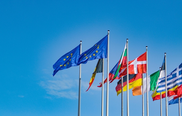 União Europeia anuncia taxação retaliatória de US$ 28 bilhões em produtos dos EUA