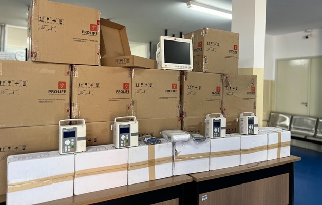 Unidades de saúde de Goiânia recebem equipamentos para pacientes críticos