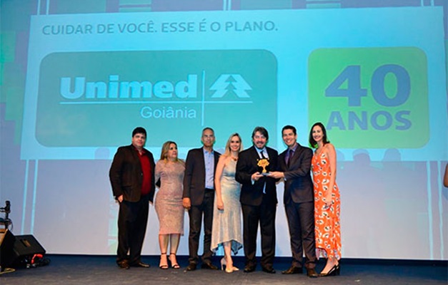 Unimed Goiânia recebe Prêmio Pop List de marca mais lembrada
