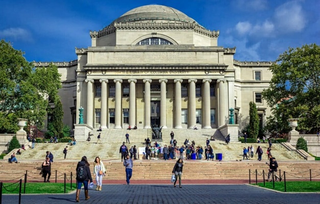 Universidade de Columbia anuncia reforma após corte de verbas