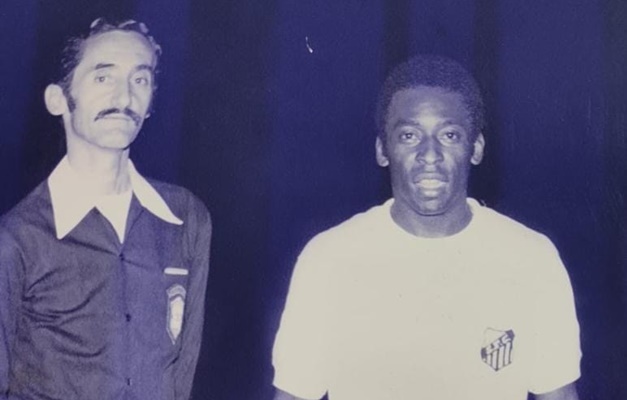 Urias Crescente: árbitro goiano aposentado conta histórias de Pelé