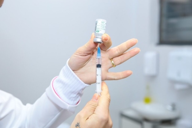 Vacina da gripe ficará disponível o ano todo para crianças, idosos e gestantes