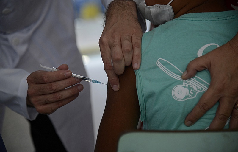 Vacinação contra a dengue em Goiânia continua durante o fim de semana