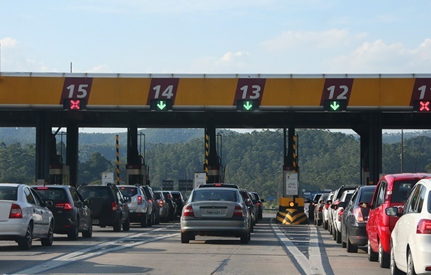 Vale-pedágio para caminhoneiros inicia transição para tags a partir de 1º de janeiro