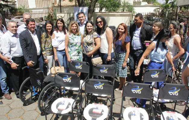 Valéria Perillo entrega benefícios da OVG para instituições de 113 cidades