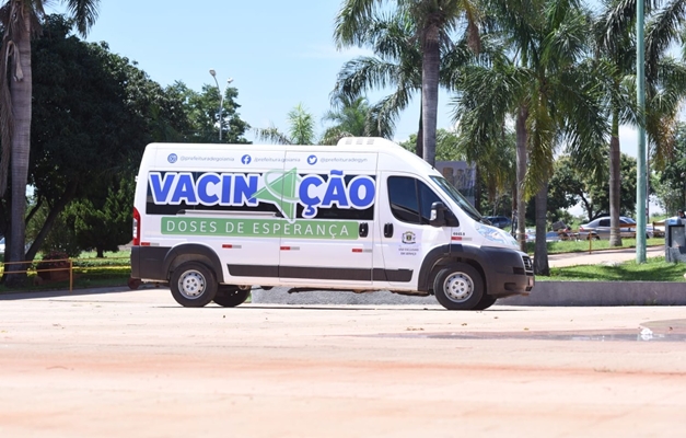 Van da vacinação contra covid-19 em Goiânia está no Bretas da Mangalô