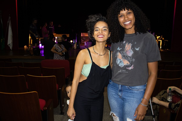 Veja como foi a apresentação do quarteto Vida Seca no Teatro do IFG 