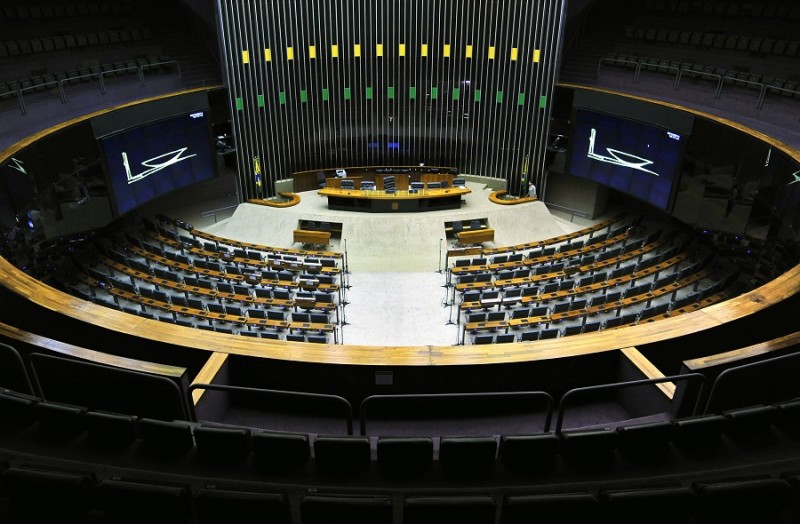 Veja lista dos 17 deputados federais eleitos em Goiás