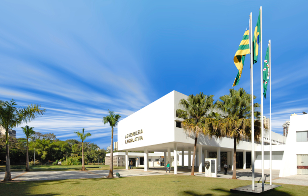 Veja lista dos deputados estaduais eleitos por Goiás