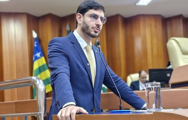 Vereador Michel Magul lança livro sobre política, valores e soluções