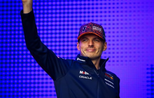Verstappen perde direito à cláusula de saída e encaminha permanência na Red Bull em 2026 na F-1