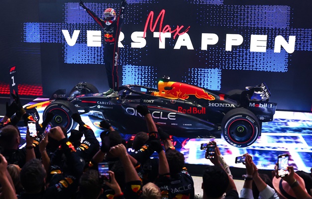 Verstappen vence no Catar e luta por título em Abu Dabi; Bortoleto é 13º