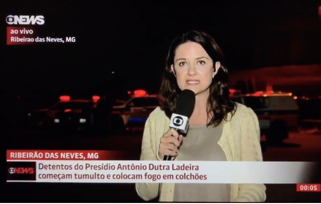 Vídeo: Repórter da Globo News é atacada durante transmissão ao vivo
