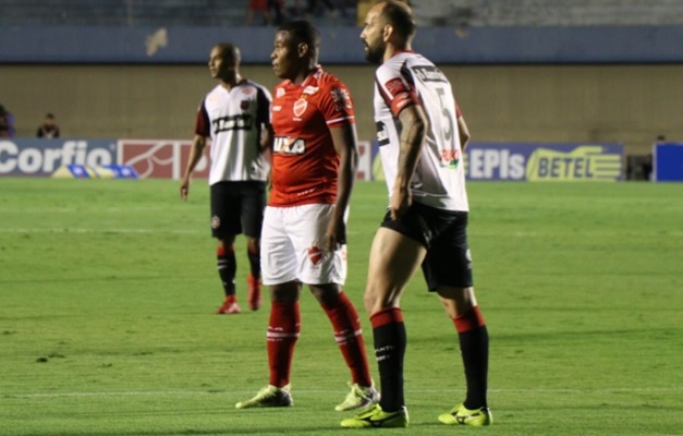 Vila Nova e Brasil de Pelotas empatam no Serra Dourada
