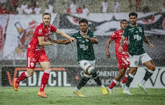 Vila Nova e Goiás se enfrentam no Onésio Brasileiro Alvarenga 