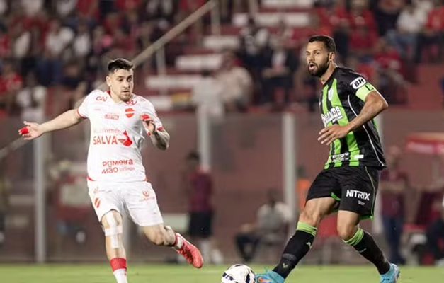 Vila Nova perde para o América-MG na estreia do técnico Luizinho