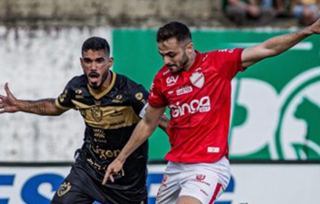 Vila Nova vence Jataiense em jogo de ida das quartas de final do Goianão 