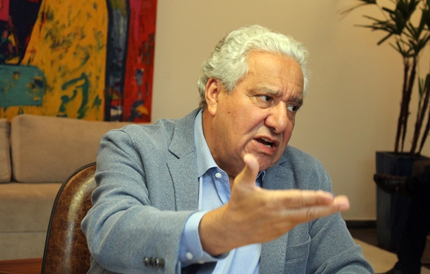 Vilmar Rocha sobre chance de diálogo com José Eliton: "Estou pronto"