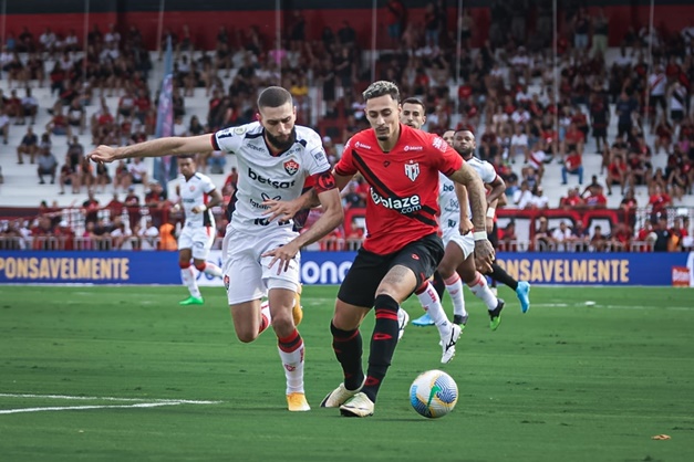 Vitória bate o Atlético-GO por 2 a 0 em Goiânia pela Série A