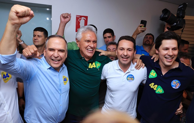 Vitória em Goiânia e Aparecida amplia base Caiadista de prefeitos