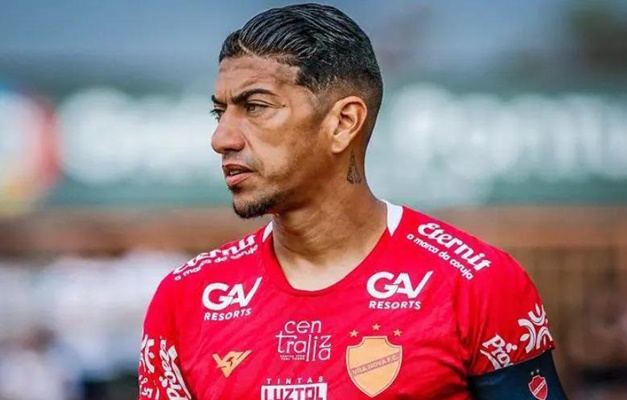 Volante Ralf se despede do Vila Nova nesta quarta-feira (19/11)