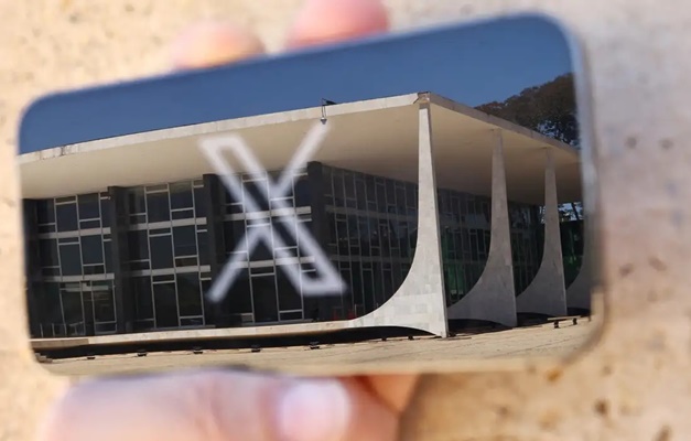 X recorre ao STF contra suspensão de perfis de Carla Zambelli