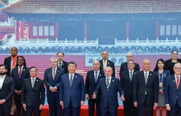 Xi Jinping diz que não há vencedores em guerra tarifária, após acordo com Trump