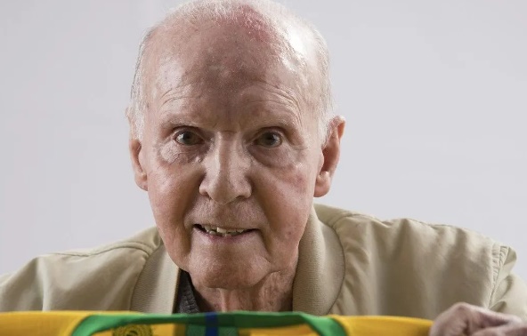 Zagallo é homenageado por clubes, jogadores e ex-atletas